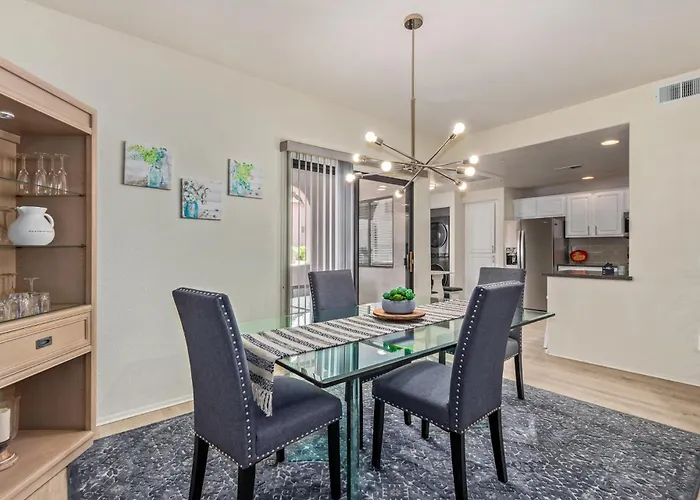 Apartment Stunning 3 Bedroom In The Heart Of Scottsdale